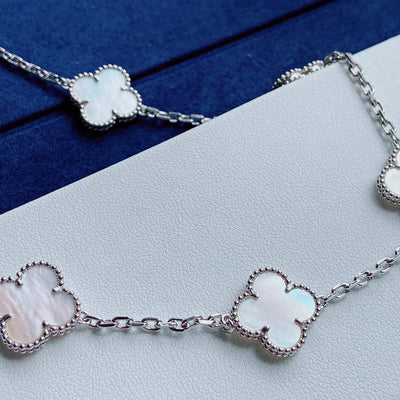 CLOVER VINTAGE WHITE MOP NECKLACE 10 MOTIFS SILVER
