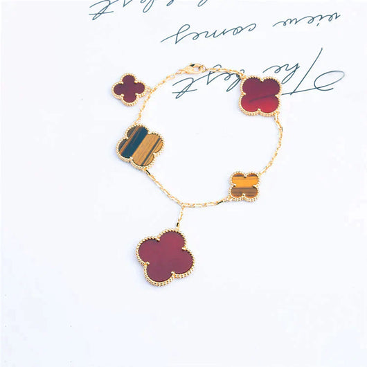 MAGIC CLOVER 5 MOTIFS CARNELIAN TIGER EYE BRACELET