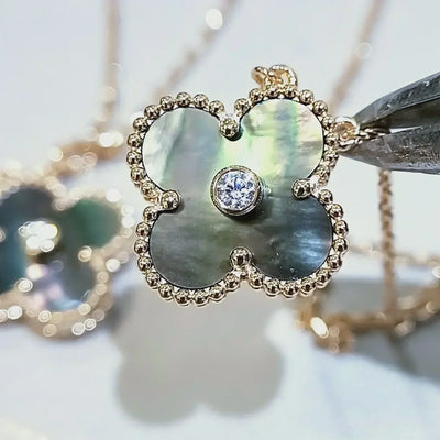 CLOVER 15MM DIAMOND AND MOTHER-OF-GREY NECKLACE