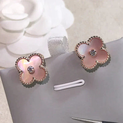 CLOVER MEDIUM 1 MOTIFS  PINK MOP DIAMOND EARRINGS