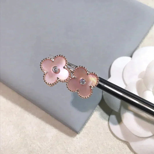 CLOVER MEDIUM 1 MOTIFS  PINK MOP DIAMOND EARRINGS