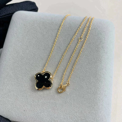 PURE CLOVER GOLD ONYX NECKLACE