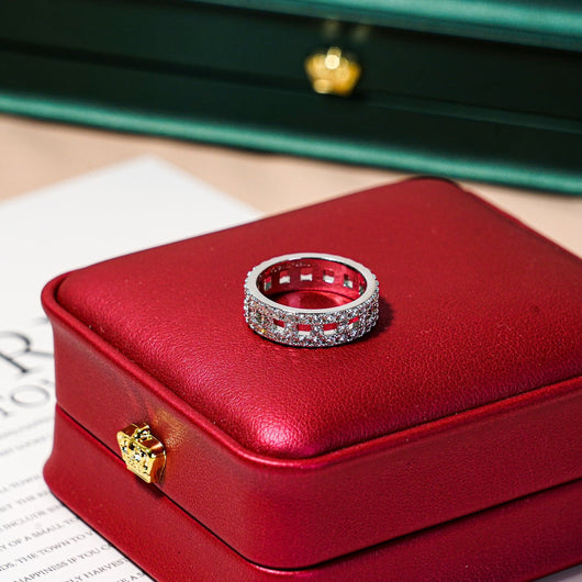 T TRUE DIAMOND 5.5MM RING