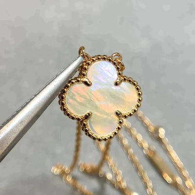 CLOVER  15MM WHITE MOTHER-OF-PEARL NECKLACE