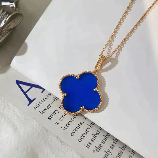 CLOVER LARGE 25MM BLUE AGATE NECKLACE