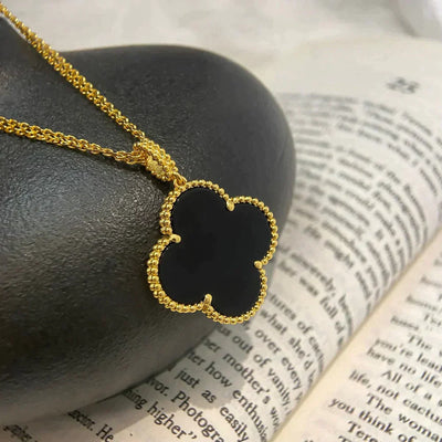 CLOVER LARGE 25MM  ONYX NECKLACE