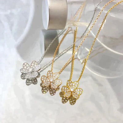 FLOWER DIAMOND NECKLACE