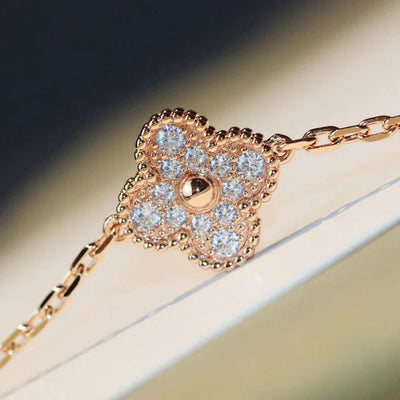 CLOVER 20 MOTIFS LASER DIAMOND NECKLACE