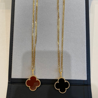 CLOVER LARGE 25MM CARNELIAN NECKLACE