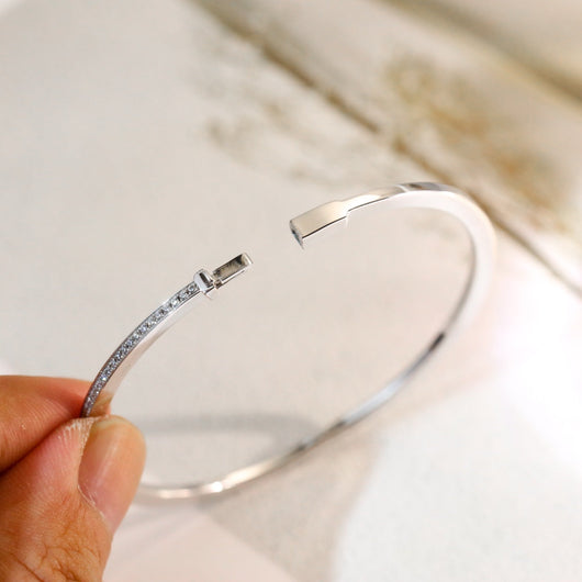 T BRACELET SILVER DIAMOND PAVED