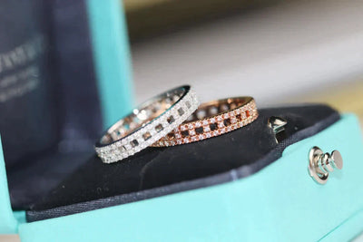 T TRUE DIAMOND PAVED RING