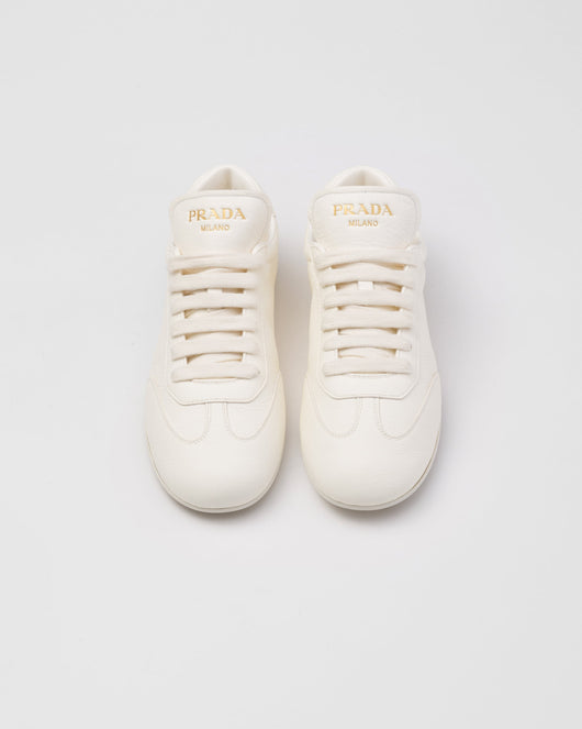 Leather sporty sneakers