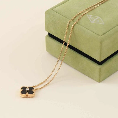 CLOVER 15MM DIAMOND ONYX NECKLACE