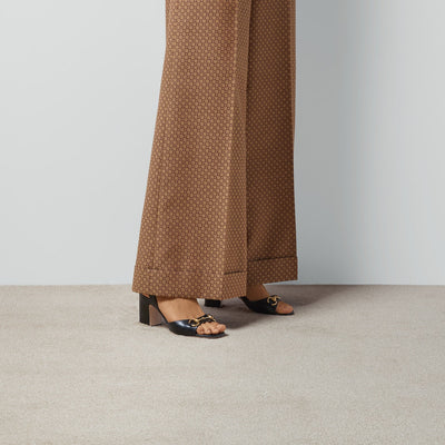 Women's mid-heel leather sandal with Horsebit
