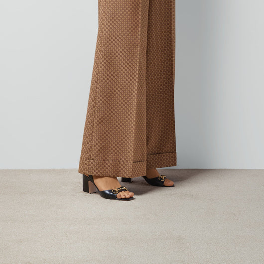 Women's mid-heel leather sandal with Horsebit