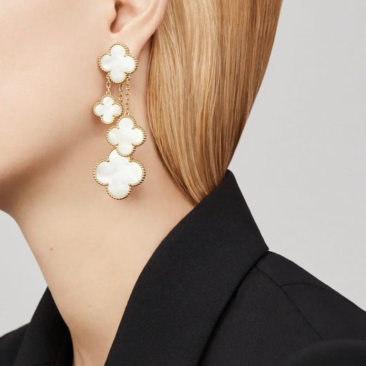 CLOVER 4 MOTIFS  WHITE MOP EARRINGS