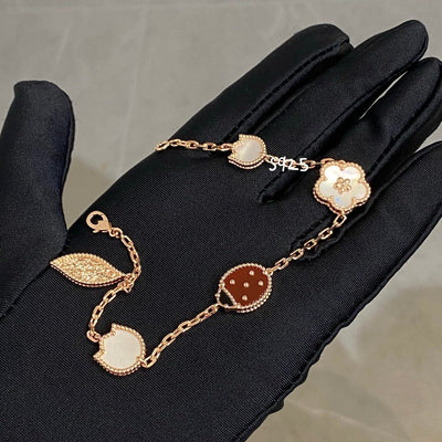LUCKY SPRING 5 MOTIF BRACELET