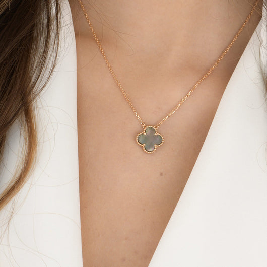 CLOVER 15MM  GRAY MOTHER OF PEARL NECKLACE