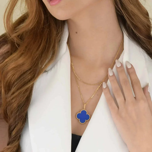 CLOVER LARGE 25MM BLUE AGATE NECKLACE