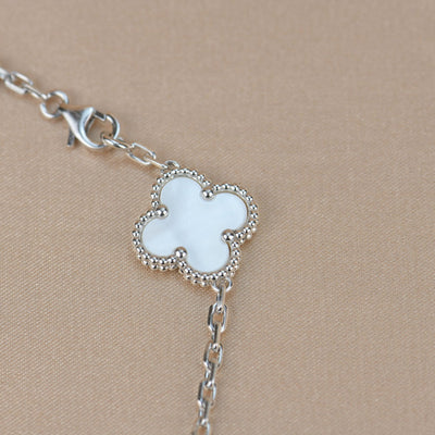 CLOVER 5 MOTIF WHITE FRITILLARY BRACELET SILVER