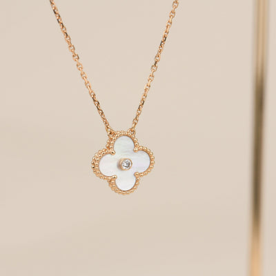 CLOVER 15MM DIAMOND WHITE FRITILLARIA NECKLACE