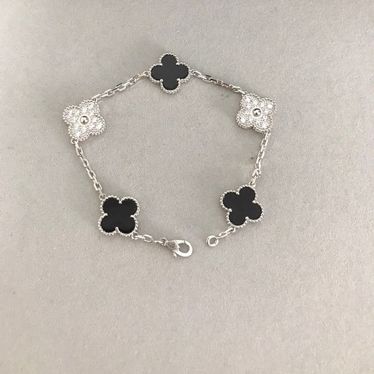 CLOVER 5 MOTIF ONYXS DIAMOND BRACELET SILVER