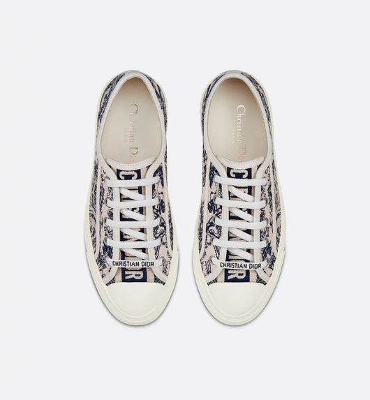 Walk'n' iconic Sneaker