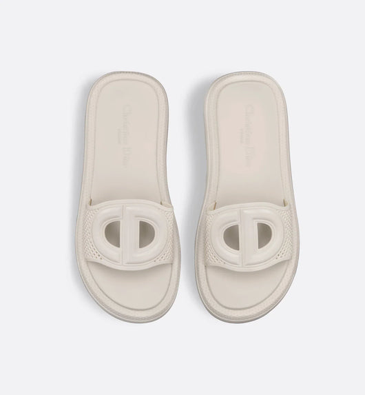 D-Club Signature Slide