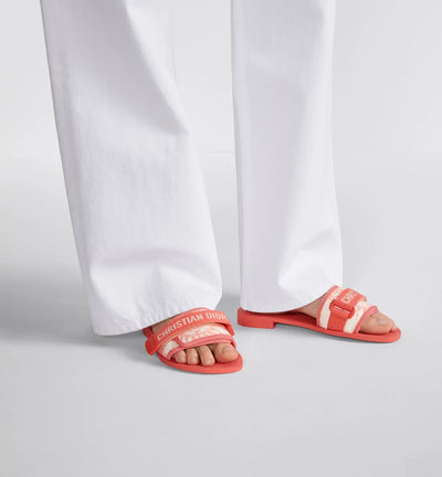Evolution Stylish Ease Slides