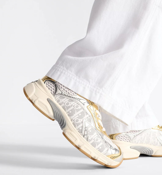 Vibe Sneaker