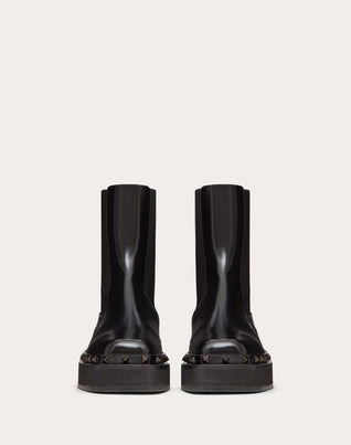 M-WAY ROCKSTUD BEATLE IN CALFSKIN WITH TONE-ON-TONE STUDS 50 MM