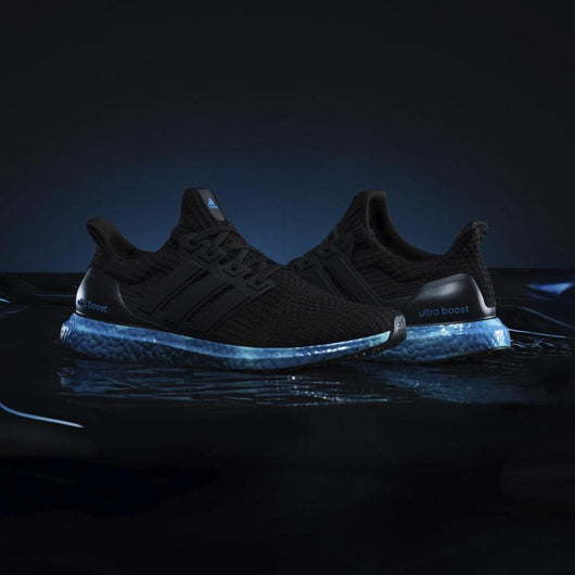 ULTRABOOST 4 DNA