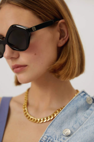 Balenciaga butterfly femenine black sunglasses with BB logo