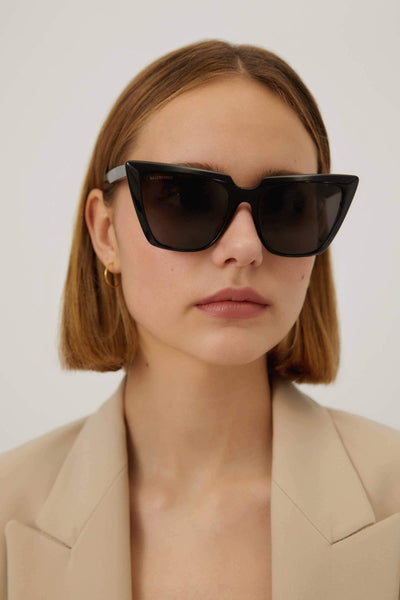 Balenciaga cat-eye femenine black sunglasses - Lux Studios