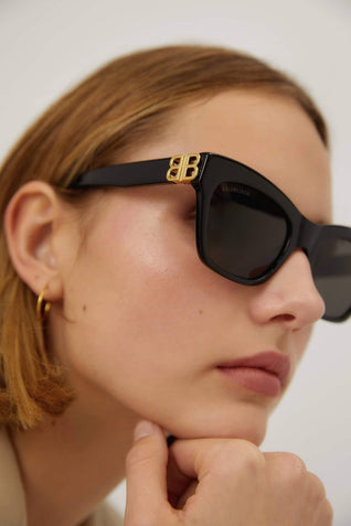 Balenciaga cat-eye femenine black sunglasses with BB folding