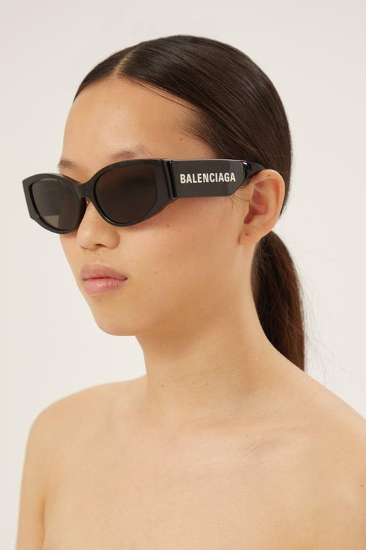 Balenciaga chunky black sunglasses - Lux Studios