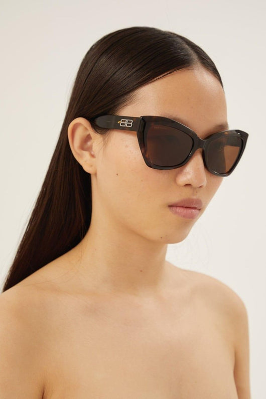 Balenciaga havana oversize cat-eye sunglasses with BB logo - Lux Studios