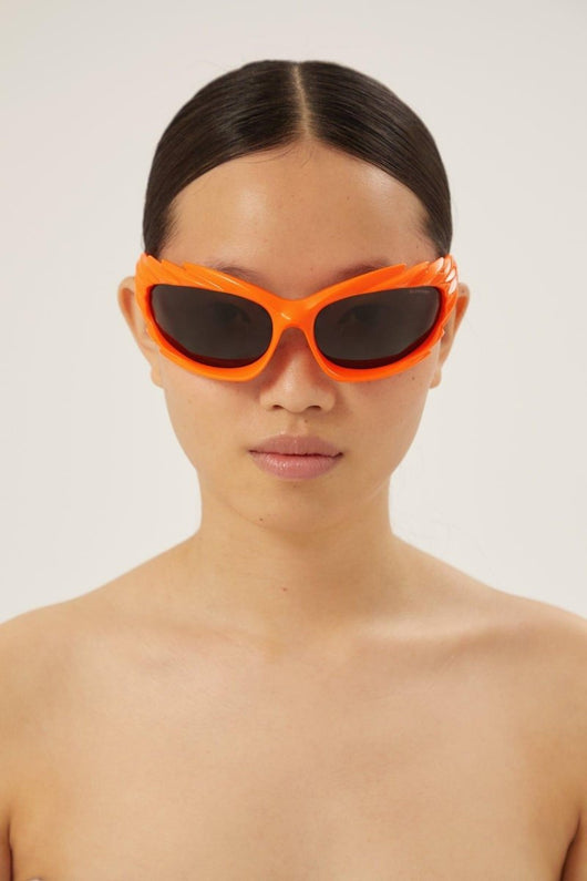 Balenciaga Spike rectangle sunglasses in fluo orange - Lux Studios