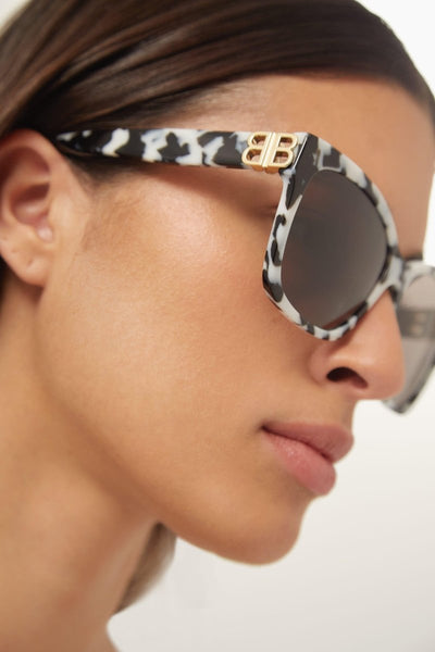 Balenciaga squared femenine zebra sunglasses with BB folding - Lux Studios