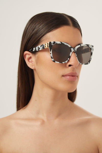 Balenciaga squared femenine zebra sunglasses with BB folding - Lux Studios