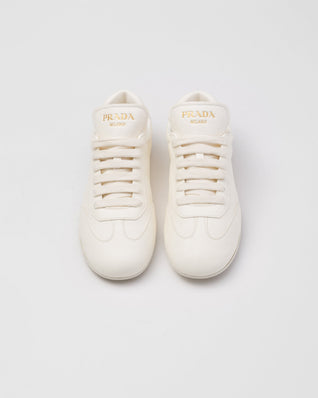 Leather sporty sneakers