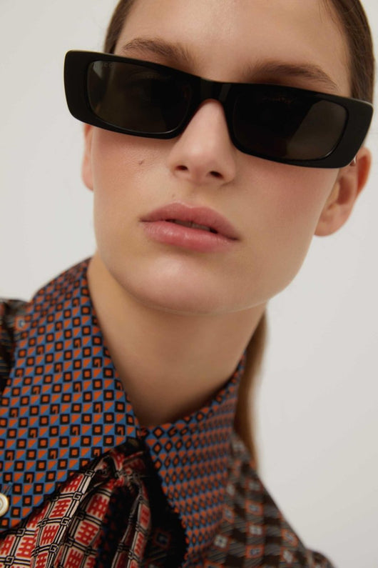 Gucci black micro rectangular female sunglasses - Lux Studios