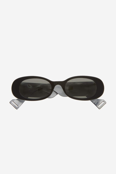 Gucci black oval sunglasses - Lux Studios