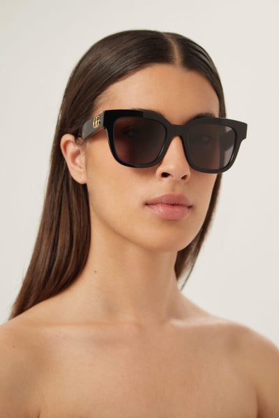 Gucci GG0998S squared femenine black sunglasses - Lux Studios