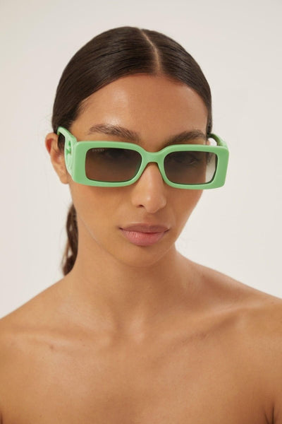 Gucci green bold rectangular sunglasses - Lux Studios