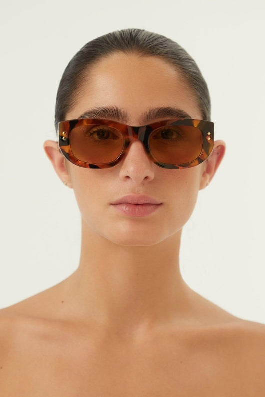 Gucci havana bold sunglasses - Lux Studios