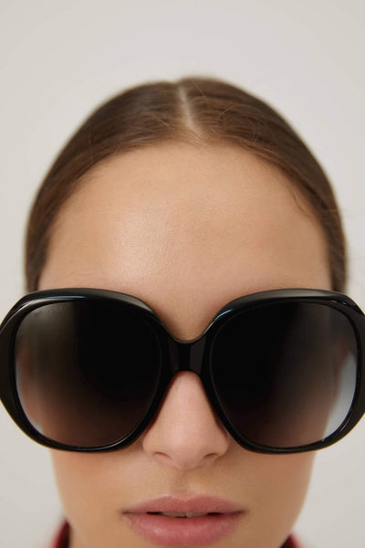Gucci round black femenine sunglasses - Lux Studios