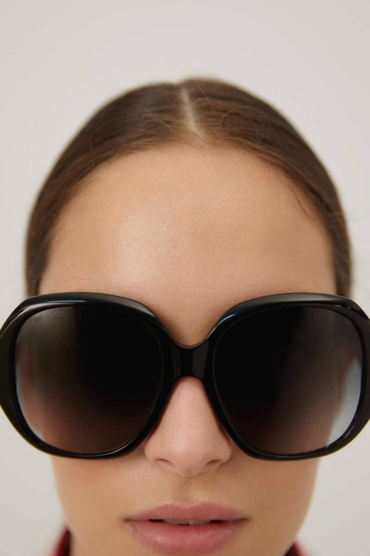 Gucci round black femenine sunglasses - Lux Studios