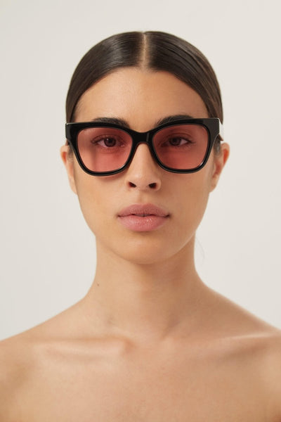 Gucci soft cat-eye black and pink sunglasses - Lux Studios