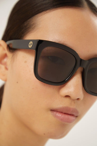 Gucci squared black acetate sunglasses - Lux Studios